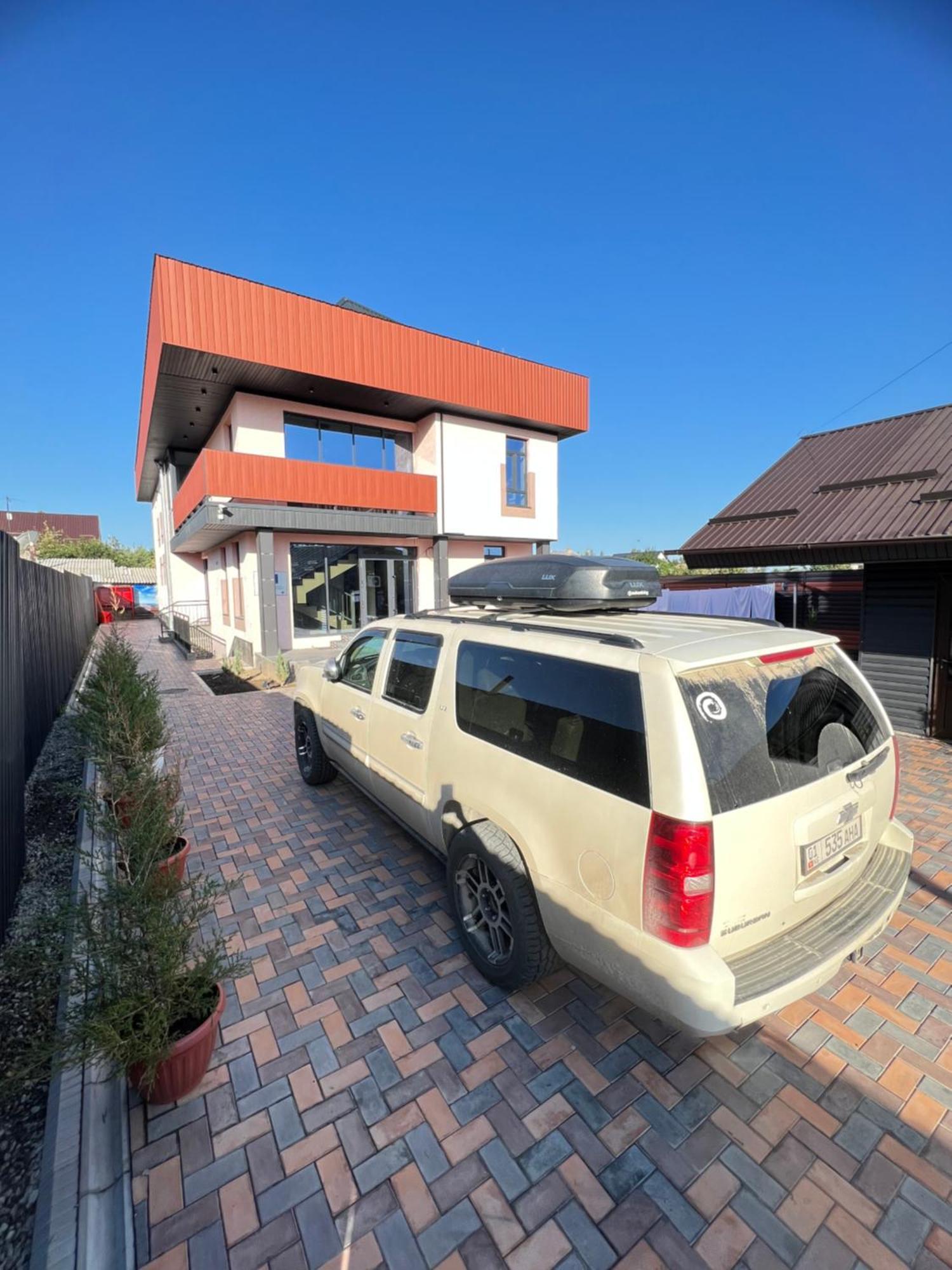 Mongu Hotel Karakol Eksteriør bilde