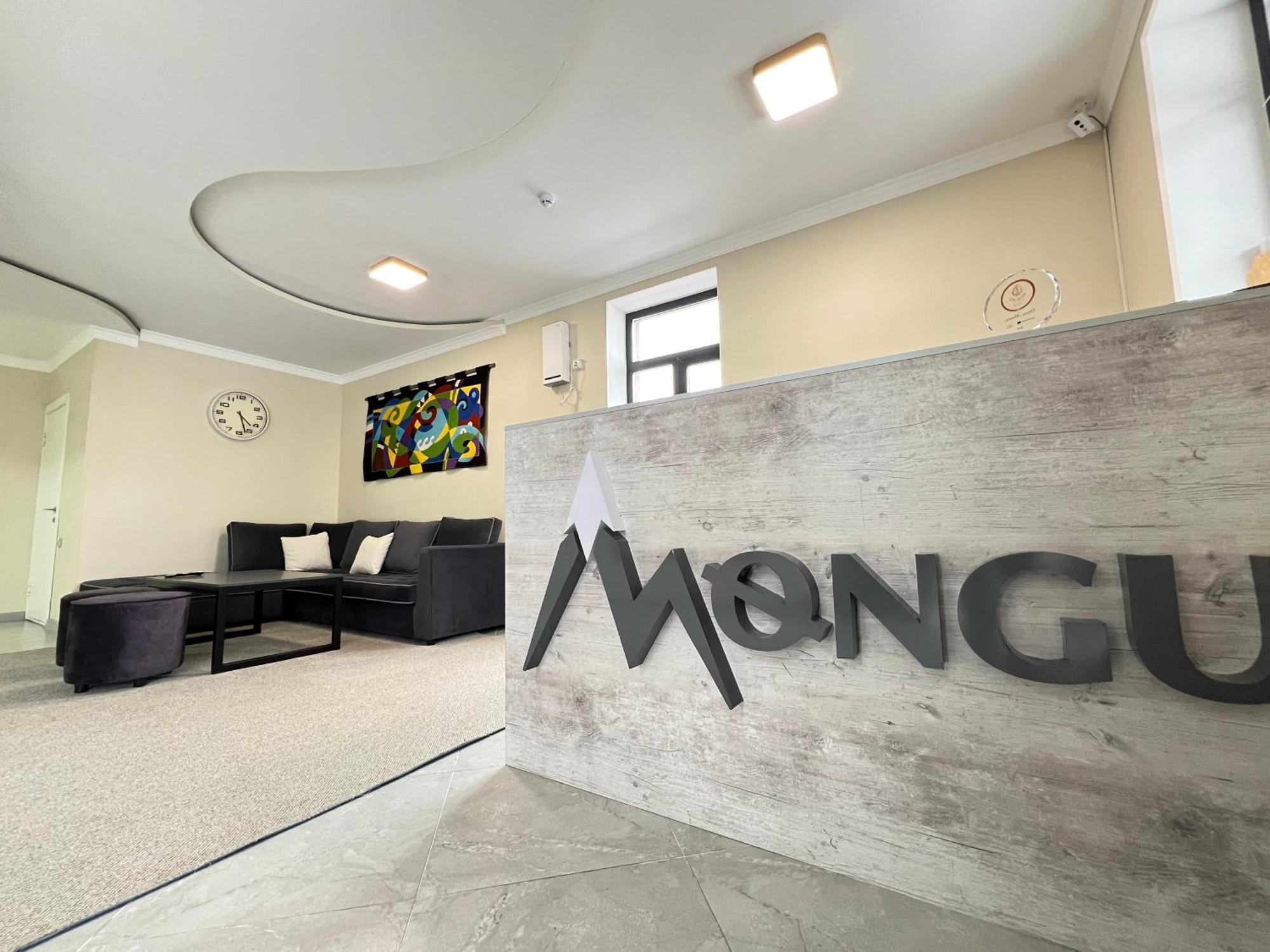 Mongu Hotel Karakol Eksteriør bilde